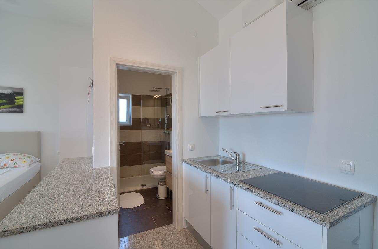 Bc Eleven - Mit Zentralheizung Apartman Zengg Kültér fotó