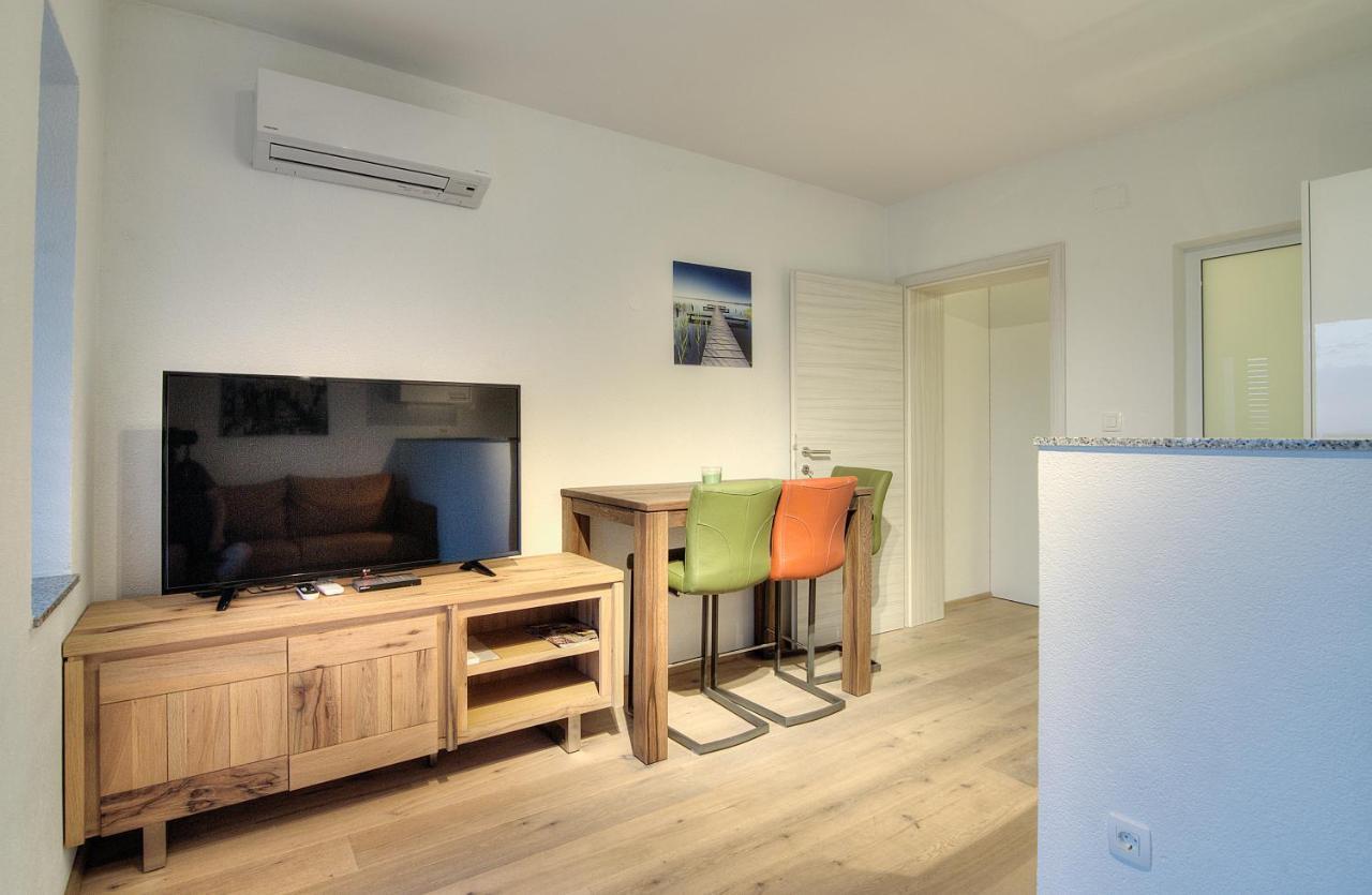 Bc Eleven - Mit Zentralheizung Apartman Zengg Kültér fotó