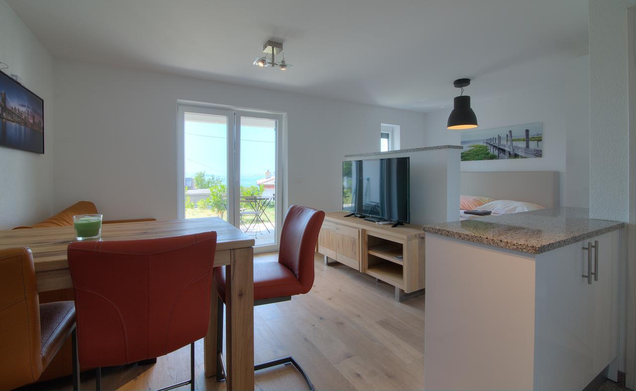 Bc Eleven - Mit Zentralheizung Apartman Zengg Kültér fotó