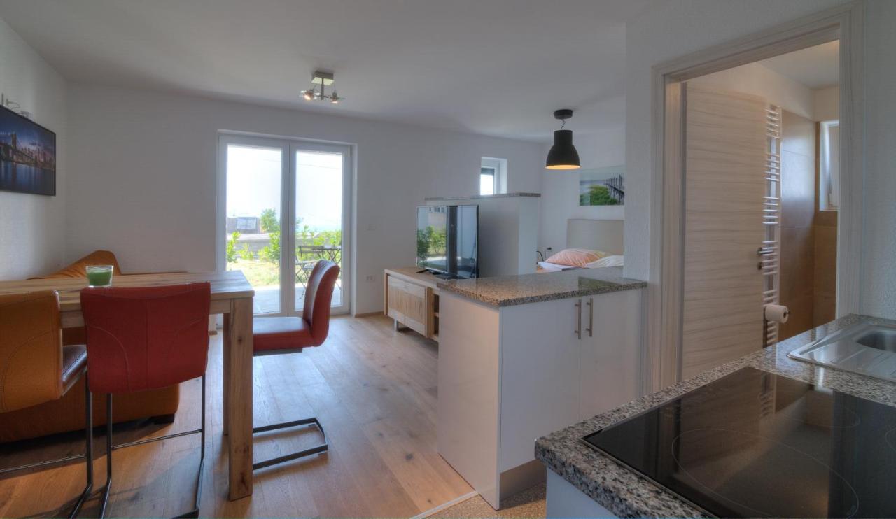 Bc Eleven - Mit Zentralheizung Apartman Zengg Kültér fotó