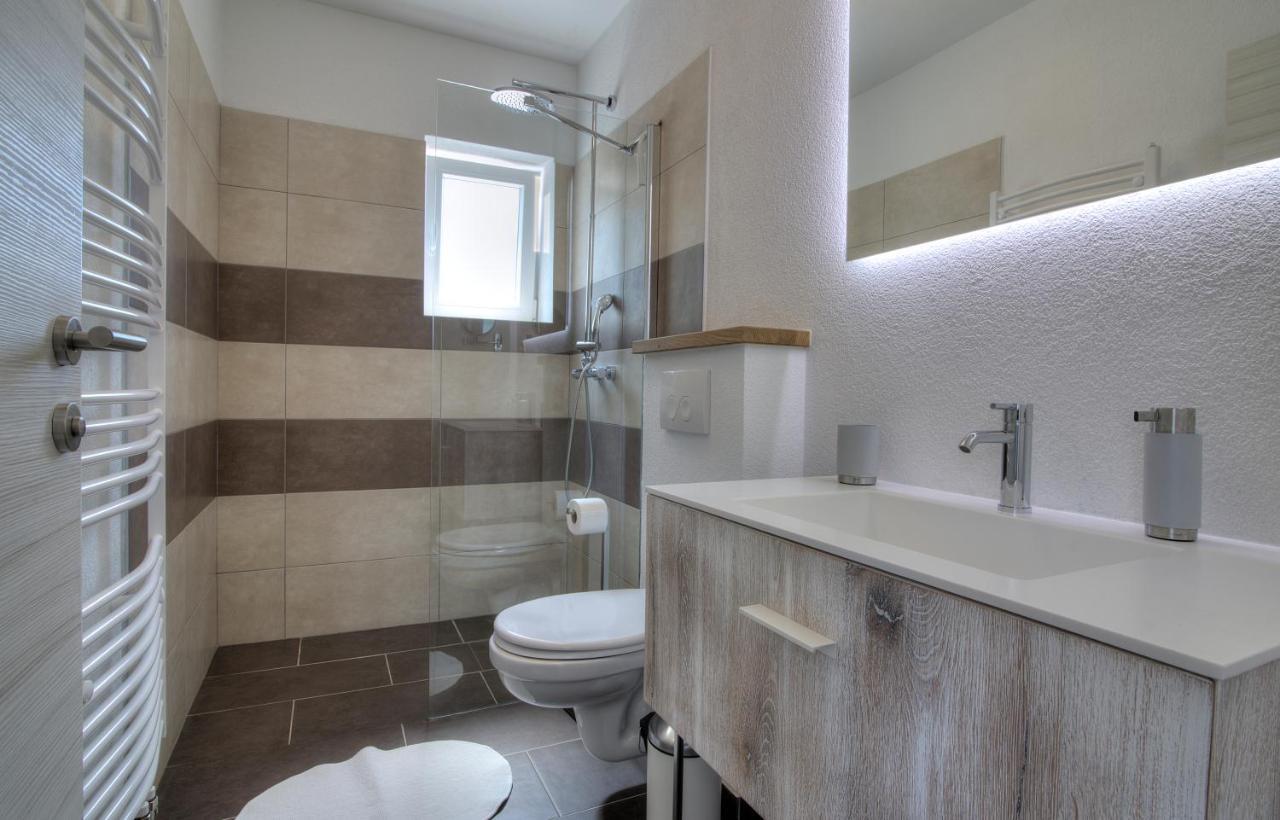 Bc Eleven - Mit Zentralheizung Apartman Zengg Kültér fotó