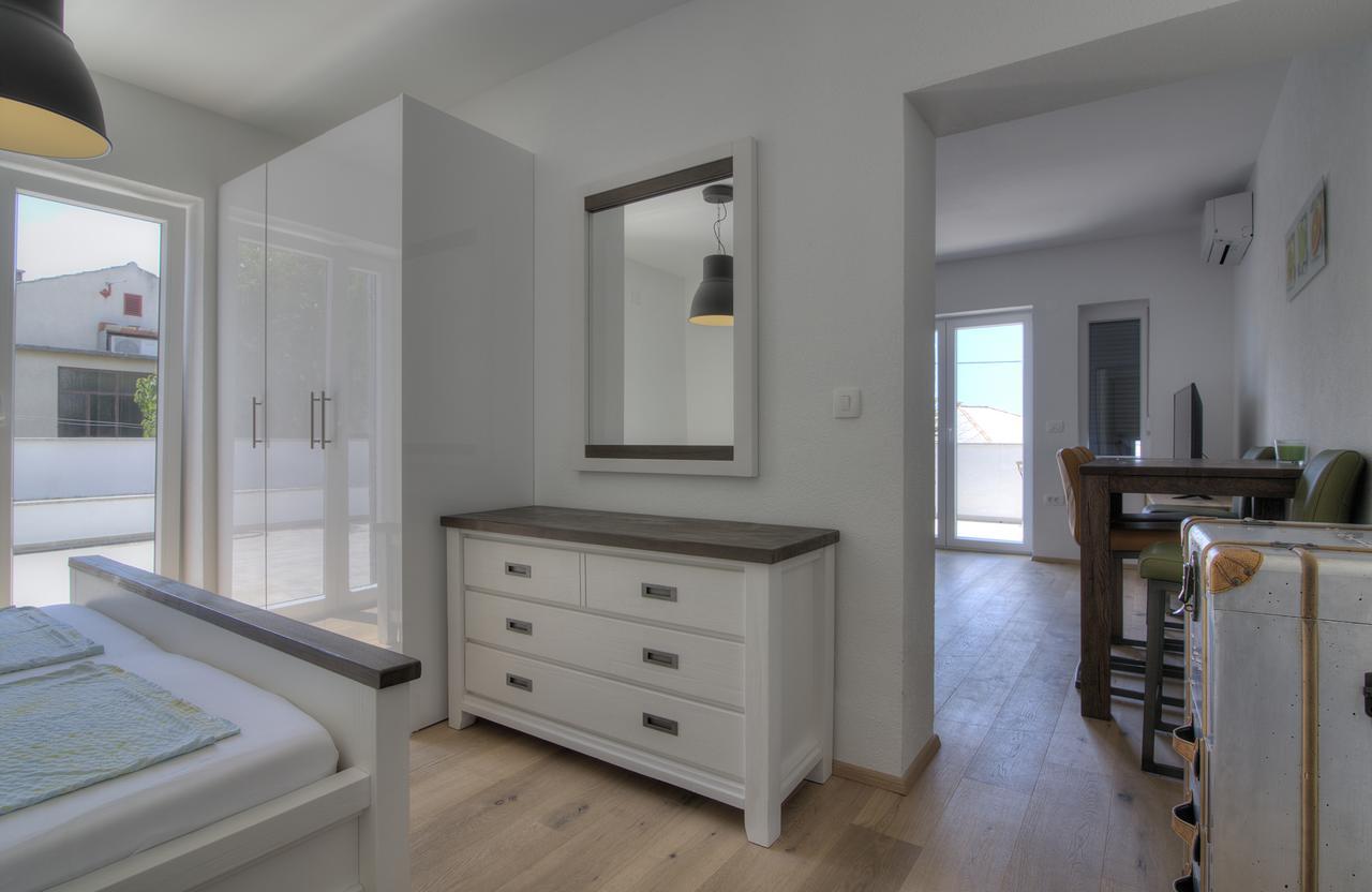 Bc Eleven - Mit Zentralheizung Apartman Zengg Kültér fotó