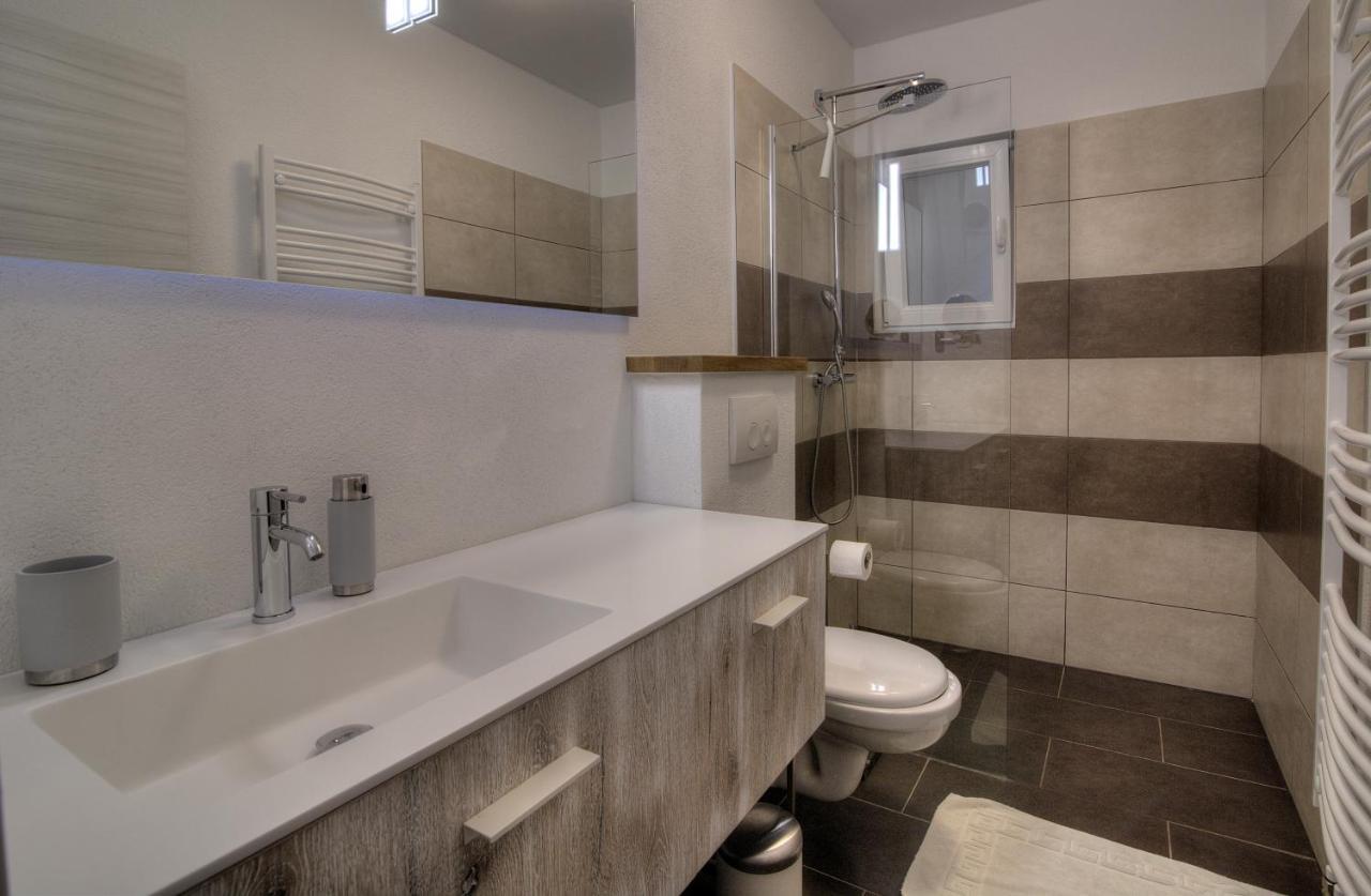 Bc Eleven - Mit Zentralheizung Apartman Zengg Kültér fotó